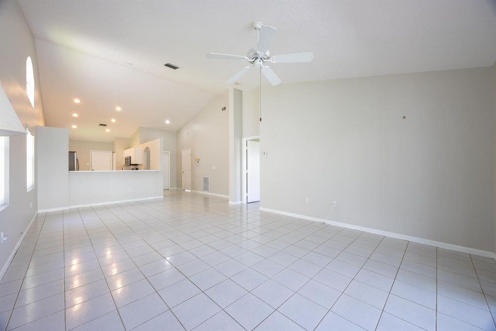 Photo of 12934 Hampton Lakes Circle, Boynton Beach, FL 33436 (MLS # R11113708)