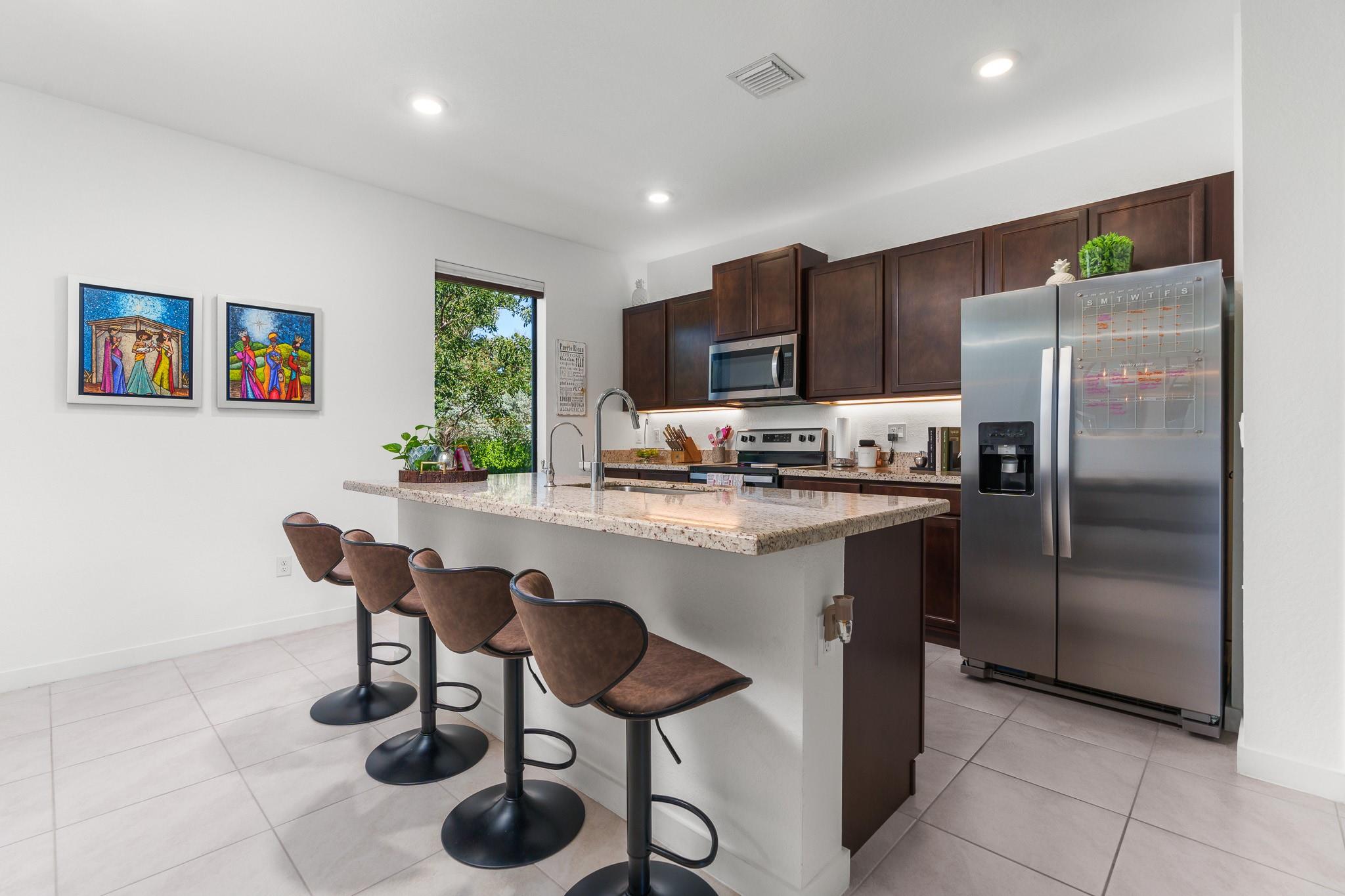 527 NW 17th St
