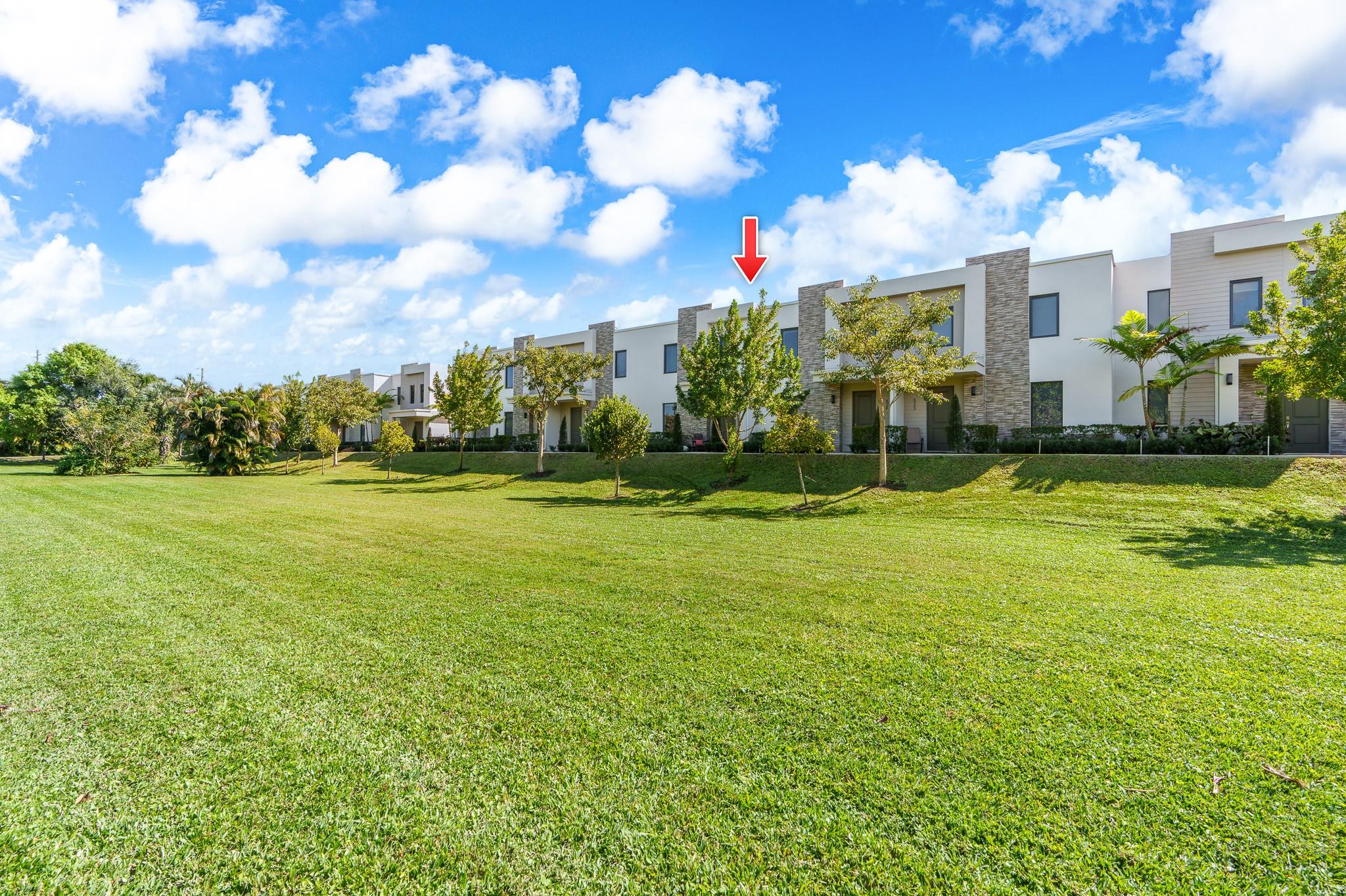 527 NW 17th St