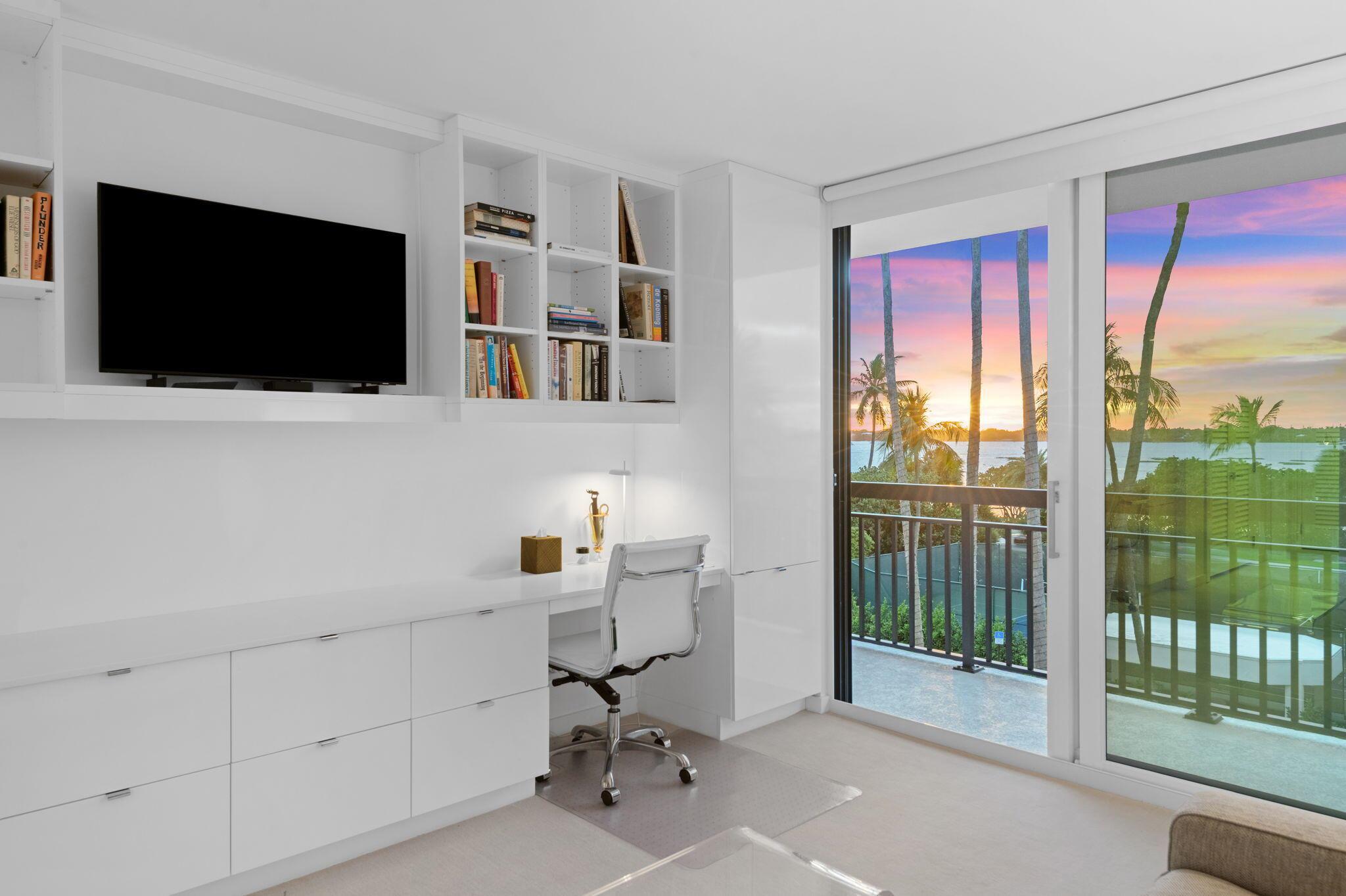 CARLTON PLACE CONDO - Residential