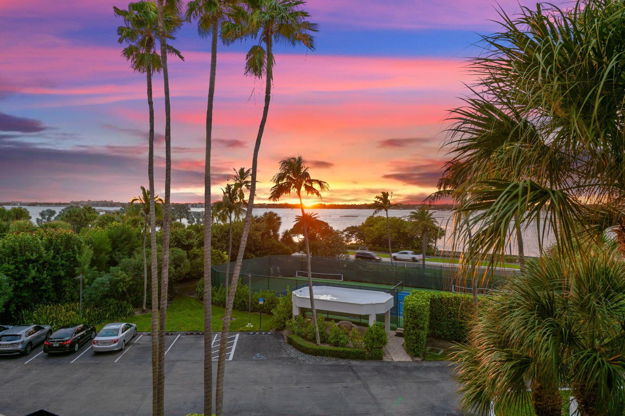 CARLTON PLACE CONDO - Residential