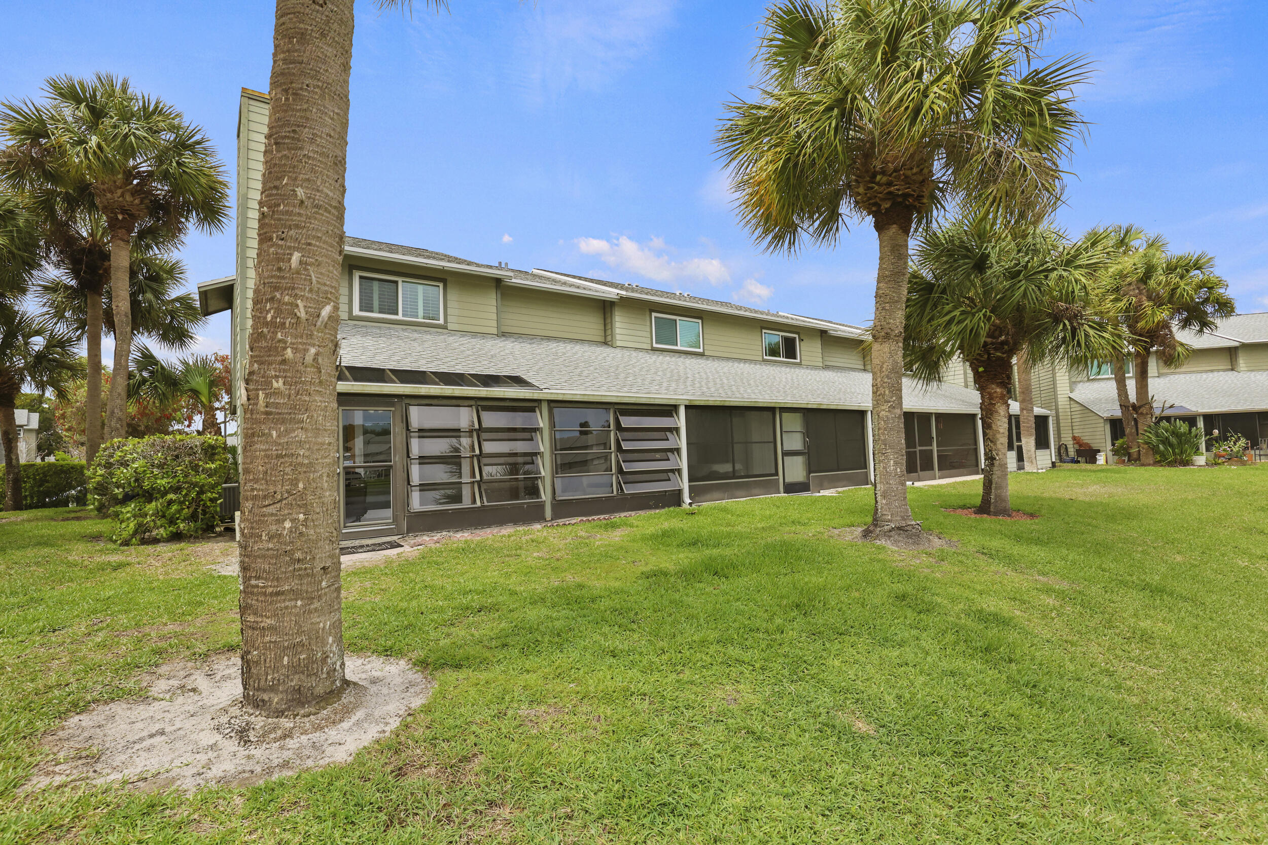 HOLLY CREEK - Residential