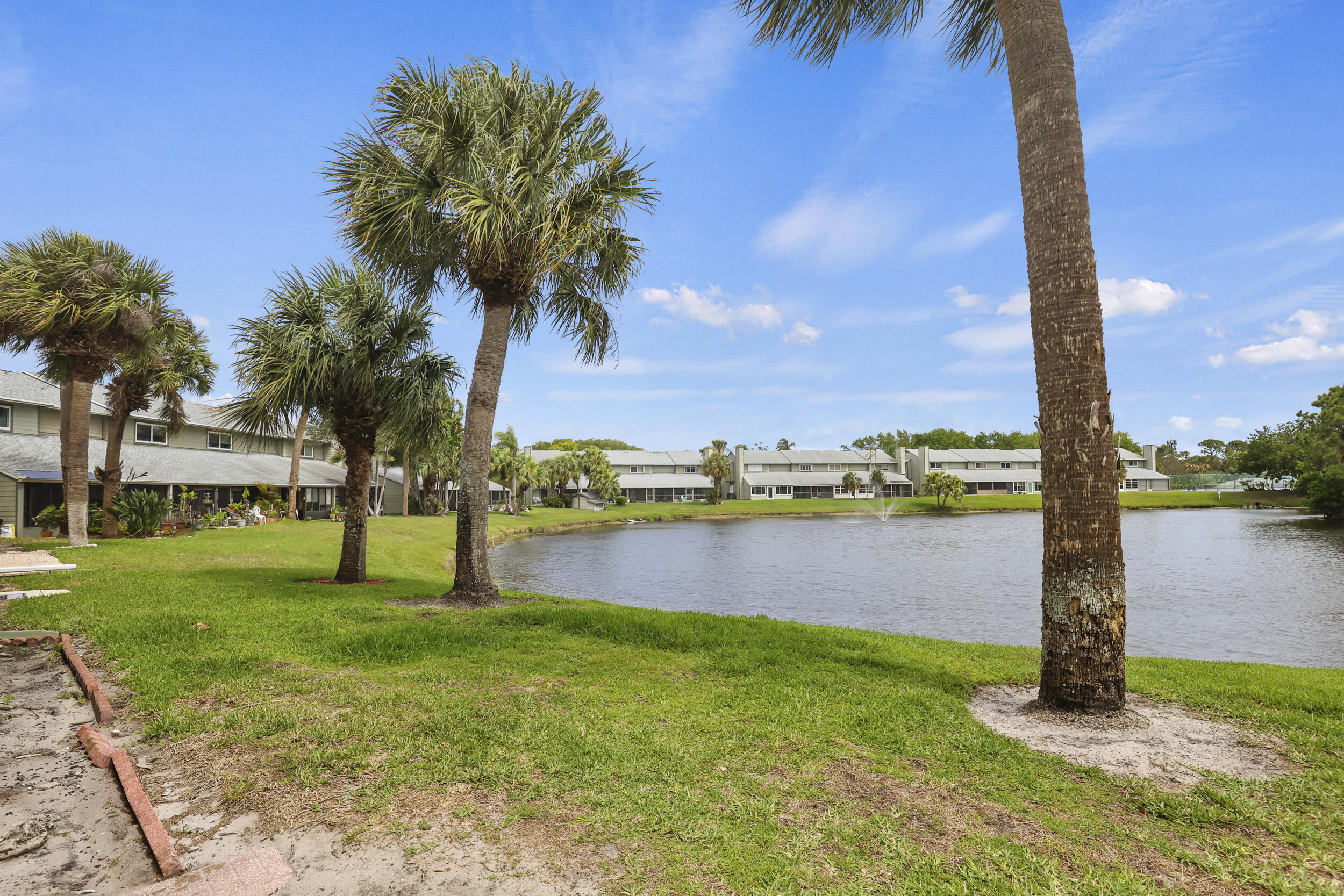 HOLLY CREEK - Residential