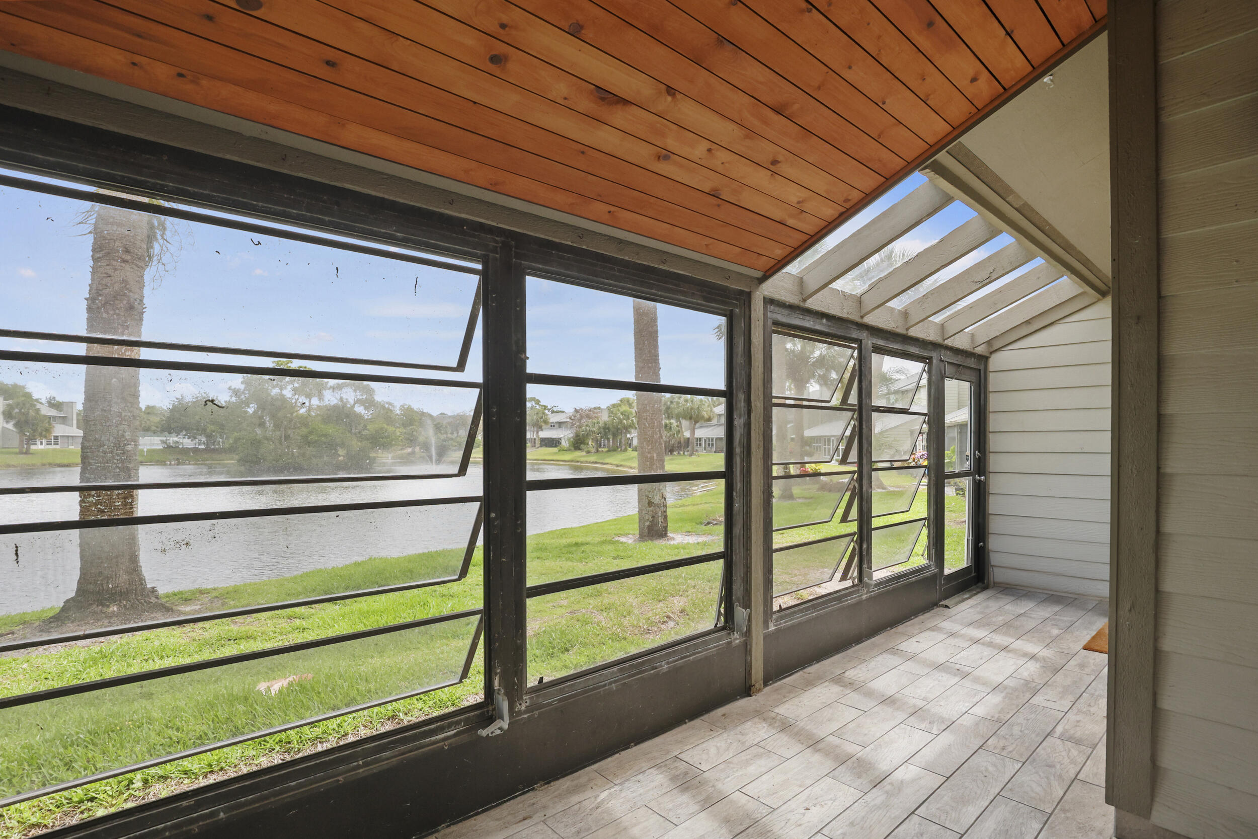 HOLLY CREEK - Residential