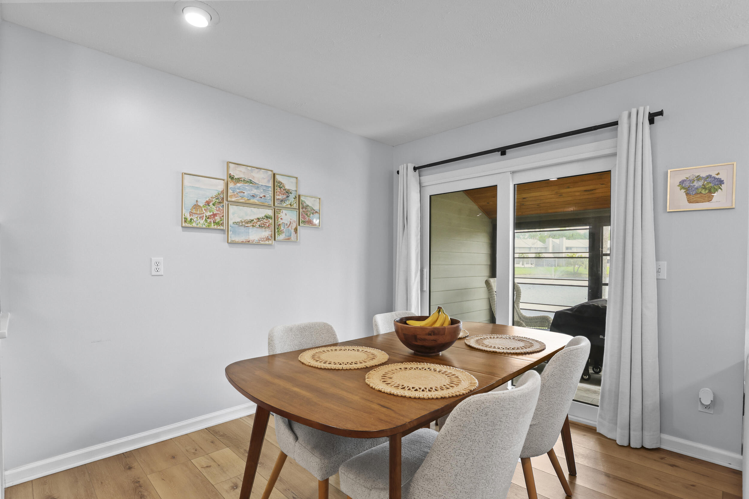 HOLLY CREEK - Residential