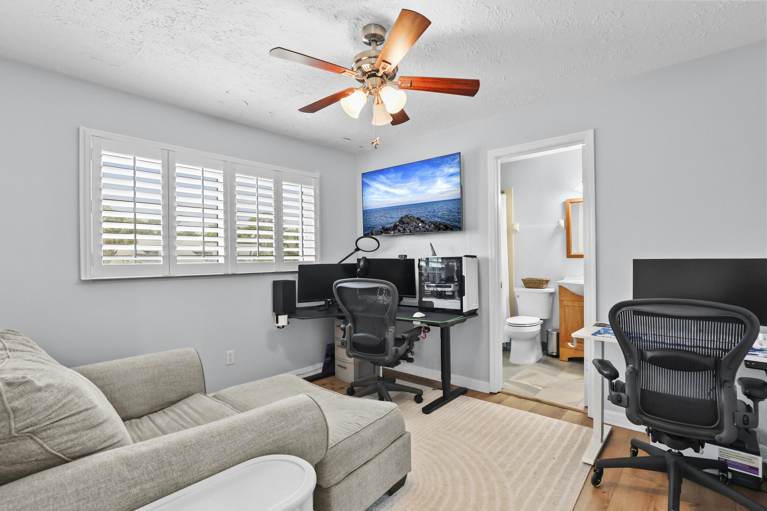 HOLLY CREEK - Residential