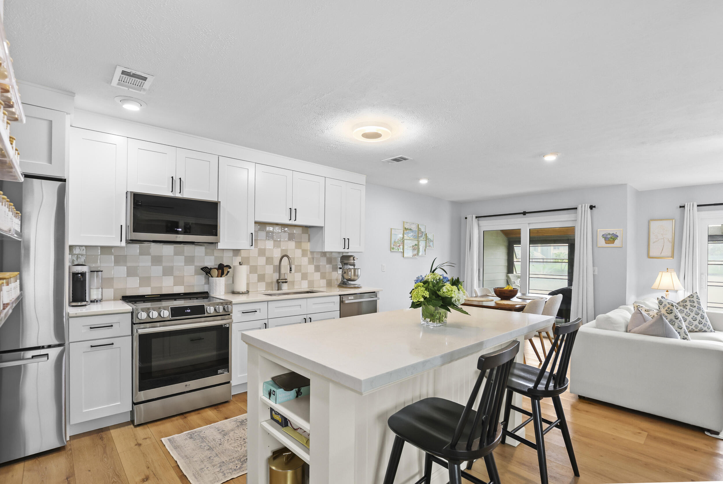 HOLLY CREEK - Residential