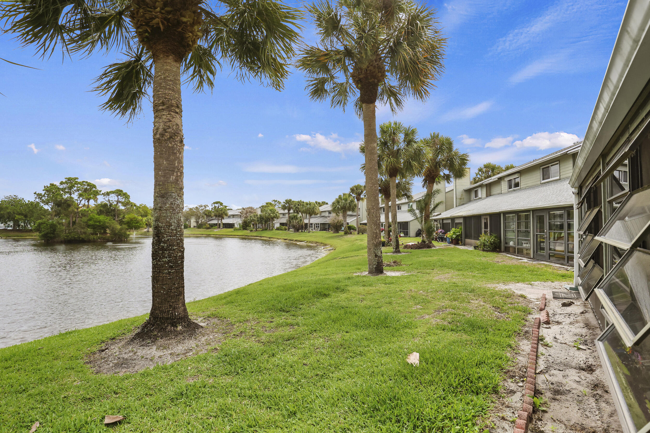 HOLLY CREEK - Residential