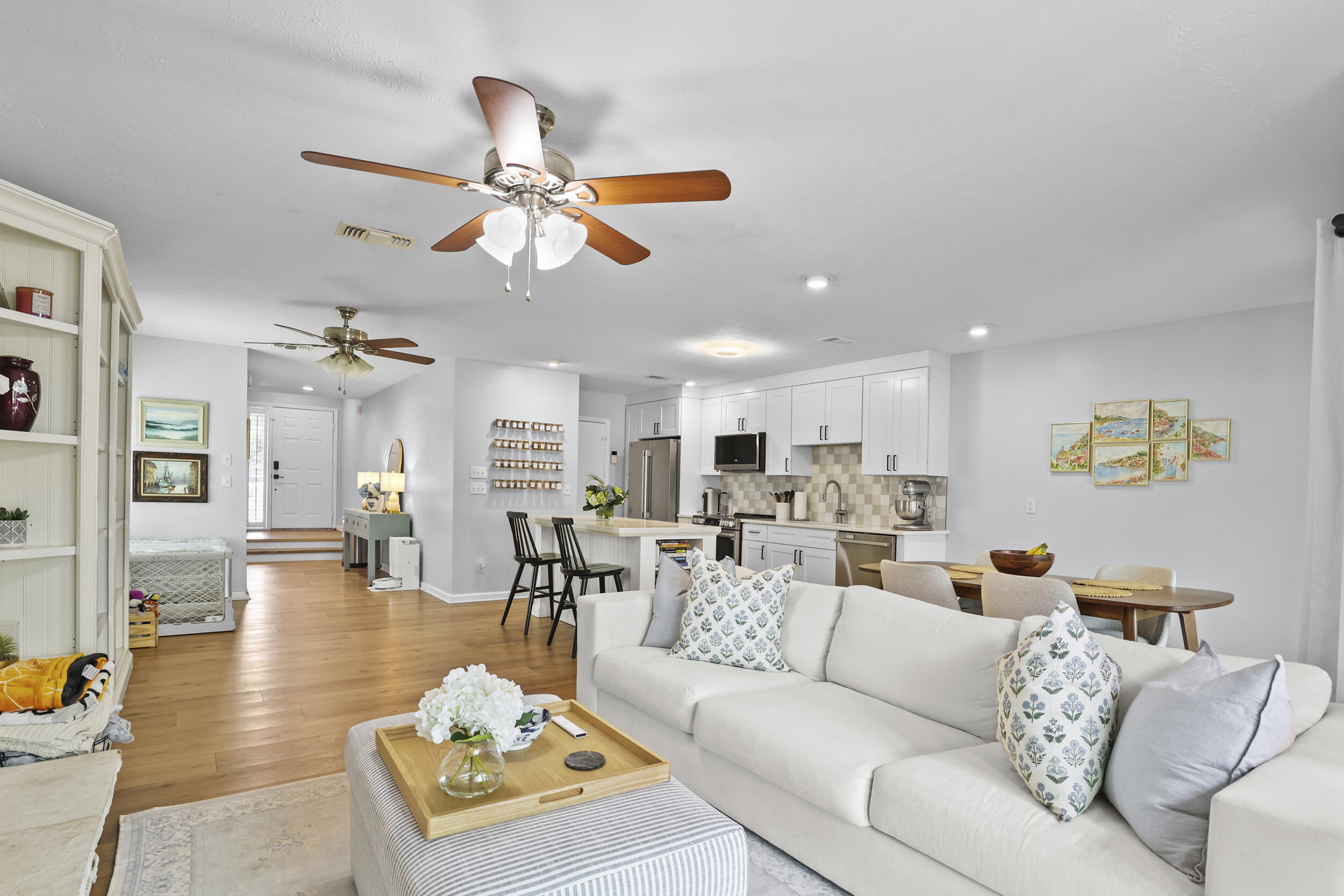 HOLLY CREEK - Residential