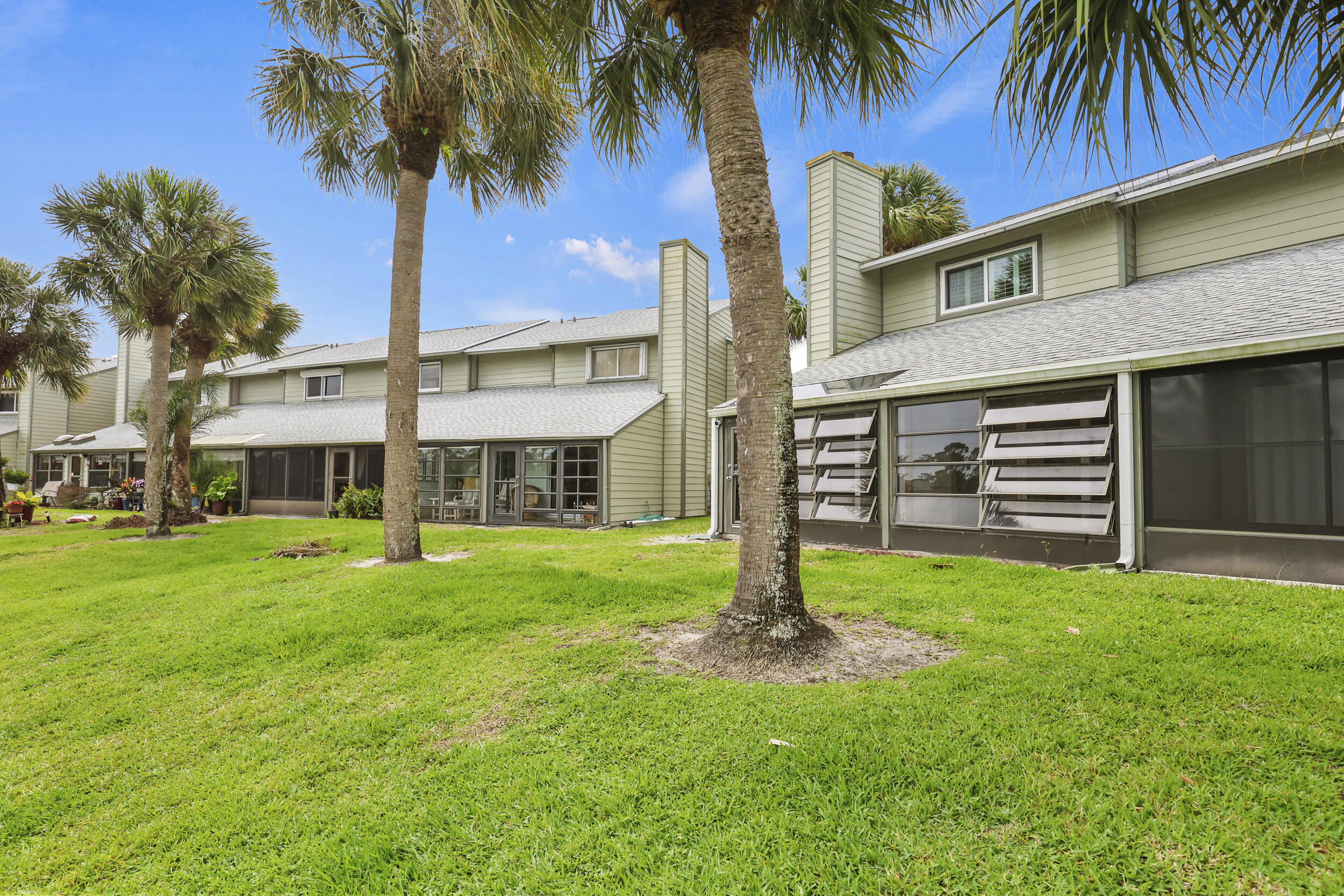 HOLLY CREEK - Residential