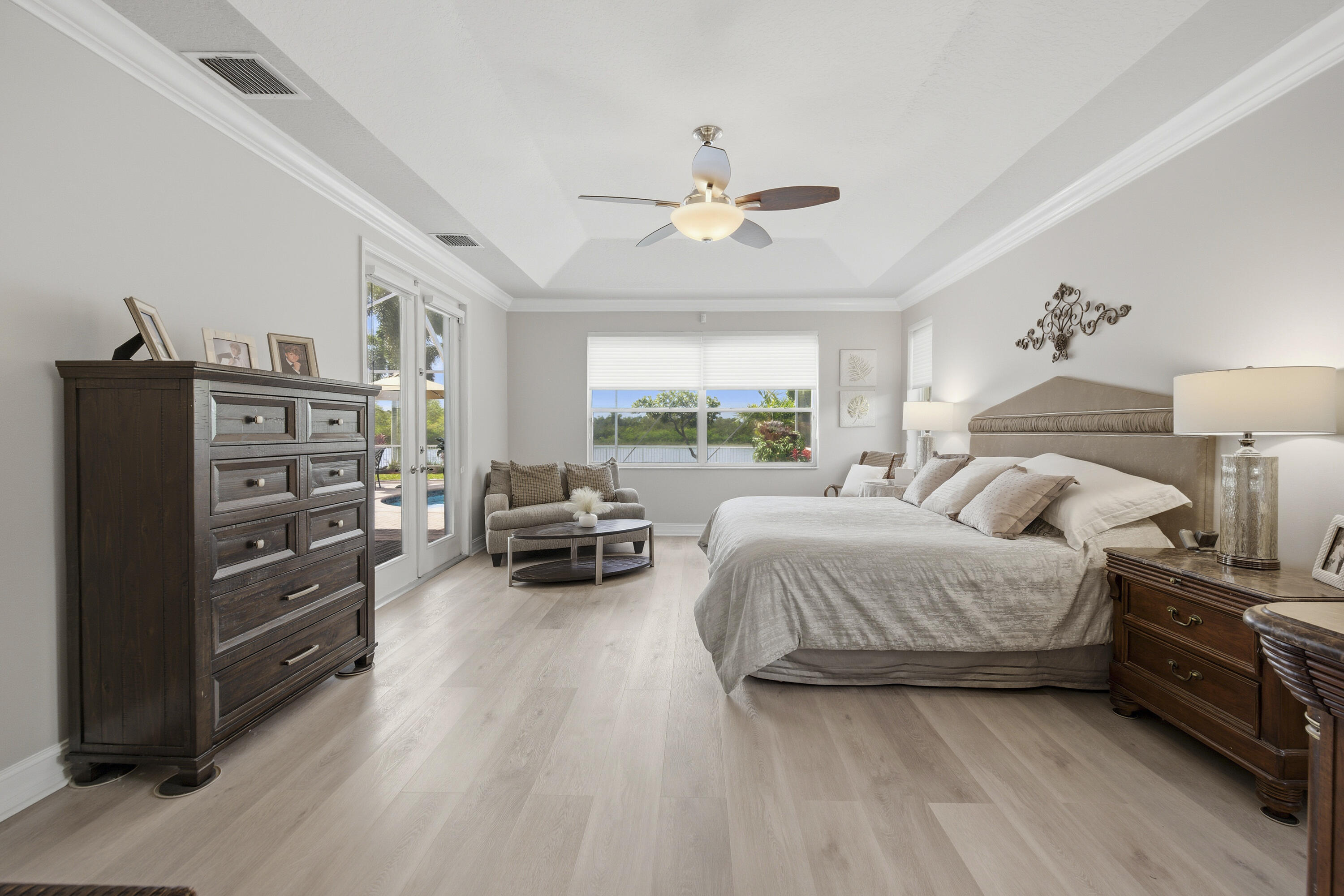 ESTATES OF STIRLING LAKE - Residential