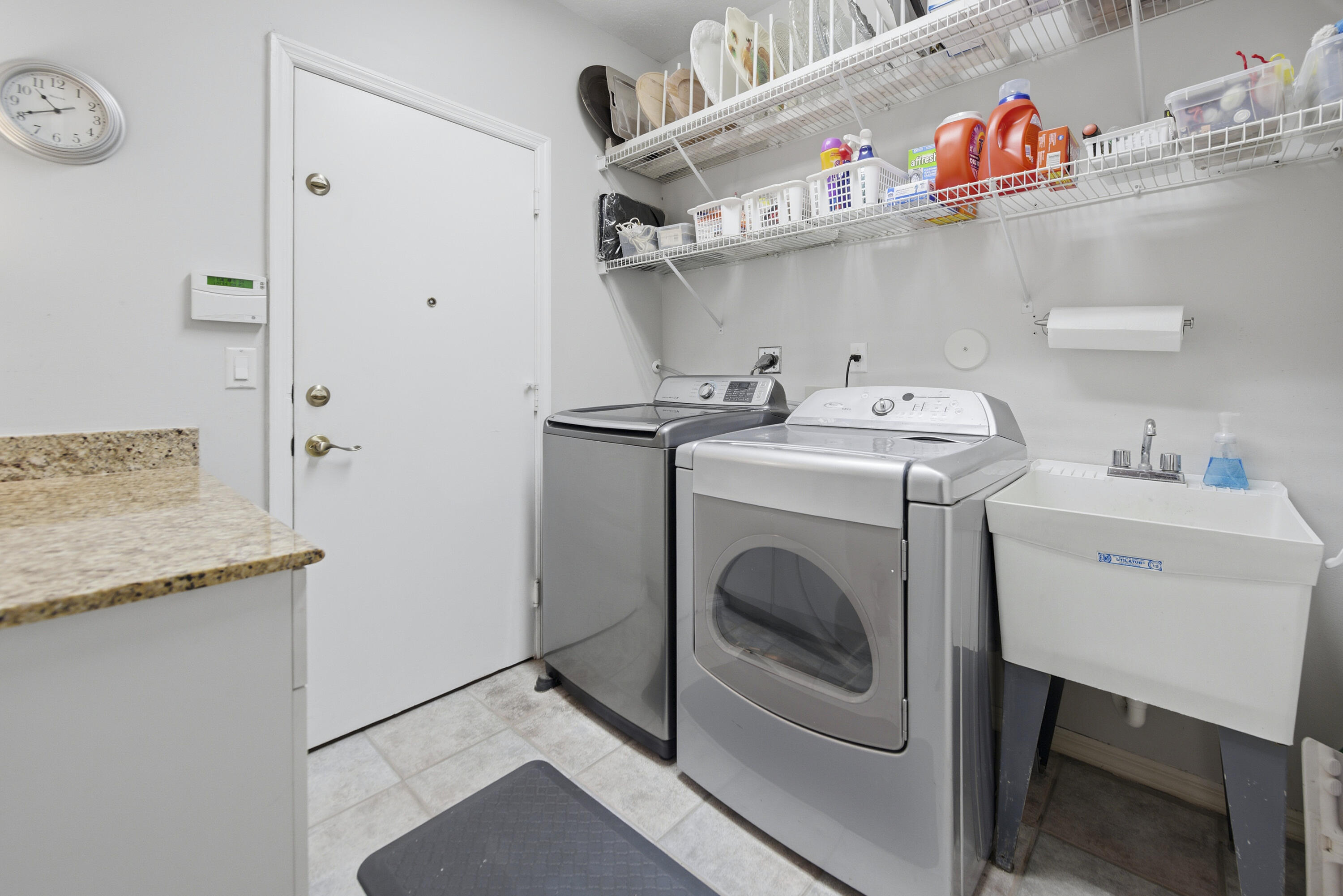 ESTATES OF STIRLING LAKE - Residential