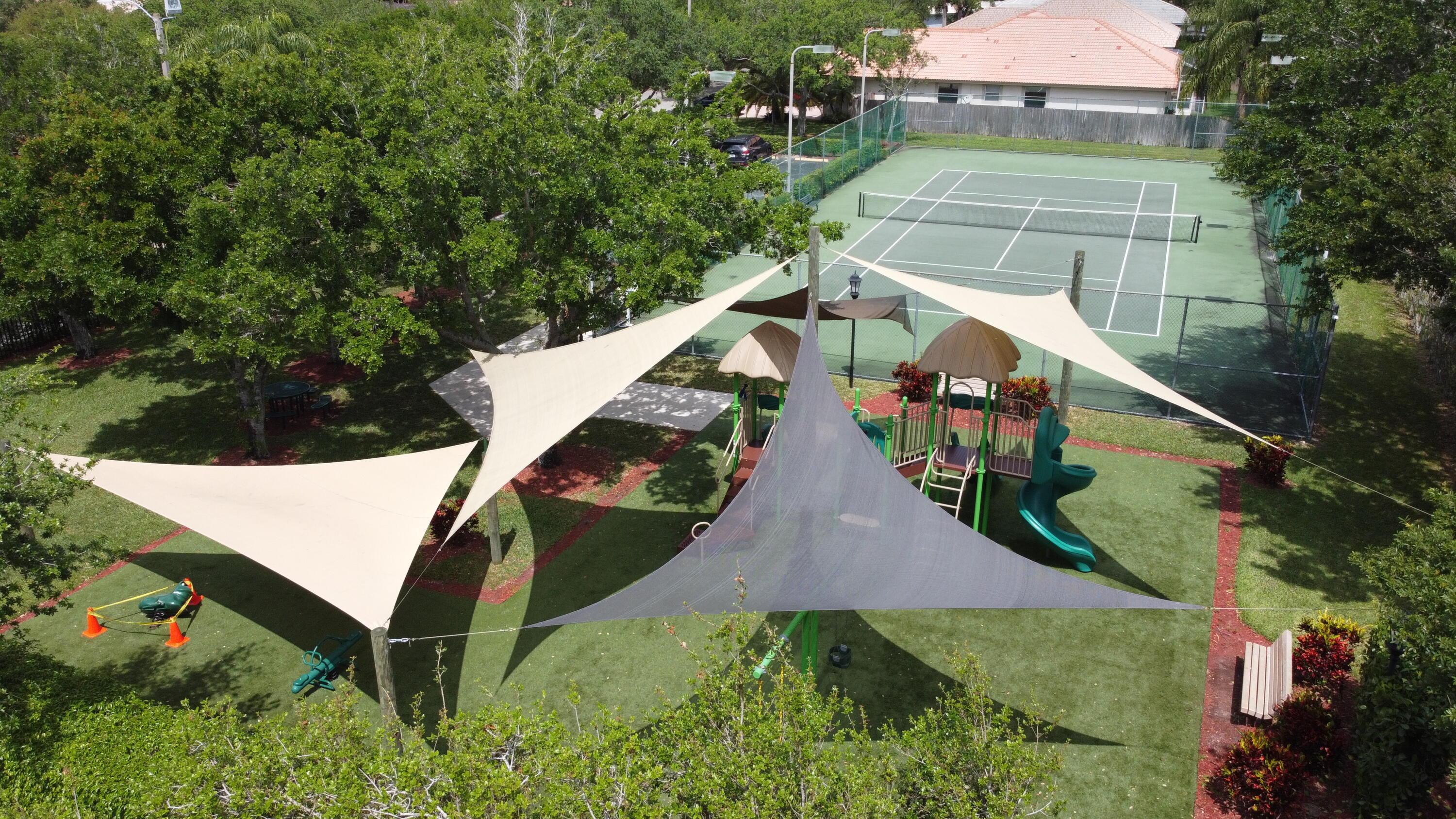 ESTATES OF STIRLING LAKE - Residential