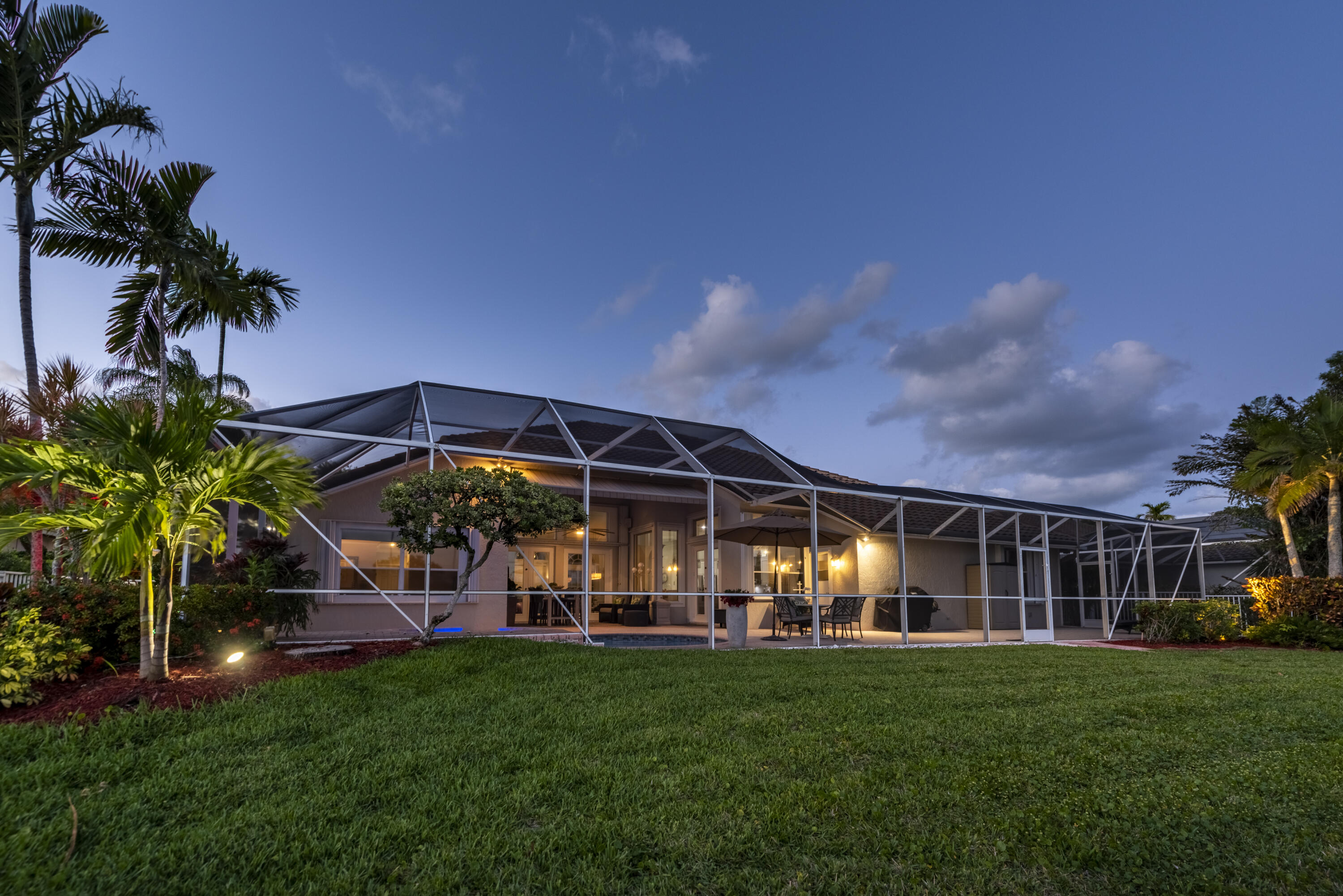 ESTATES OF STIRLING LAKE - Residential