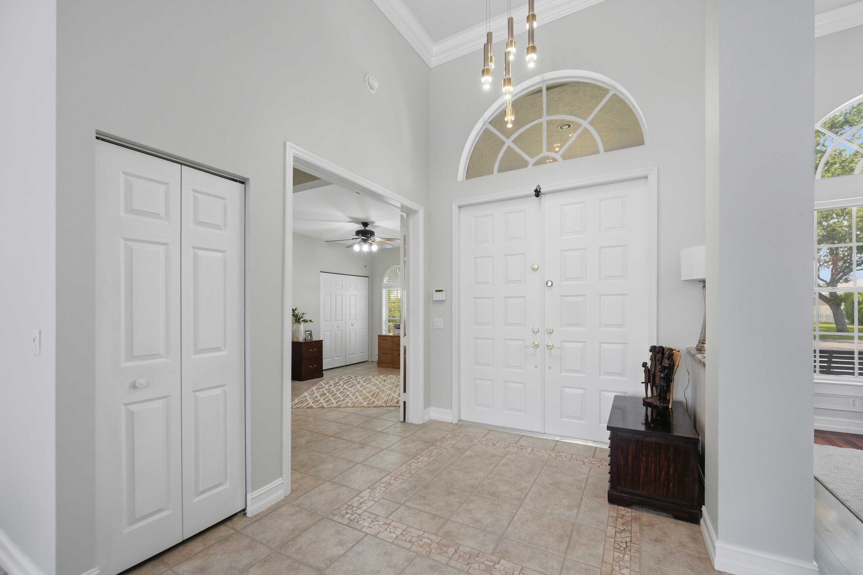 ESTATES OF STIRLING LAKE - Residential