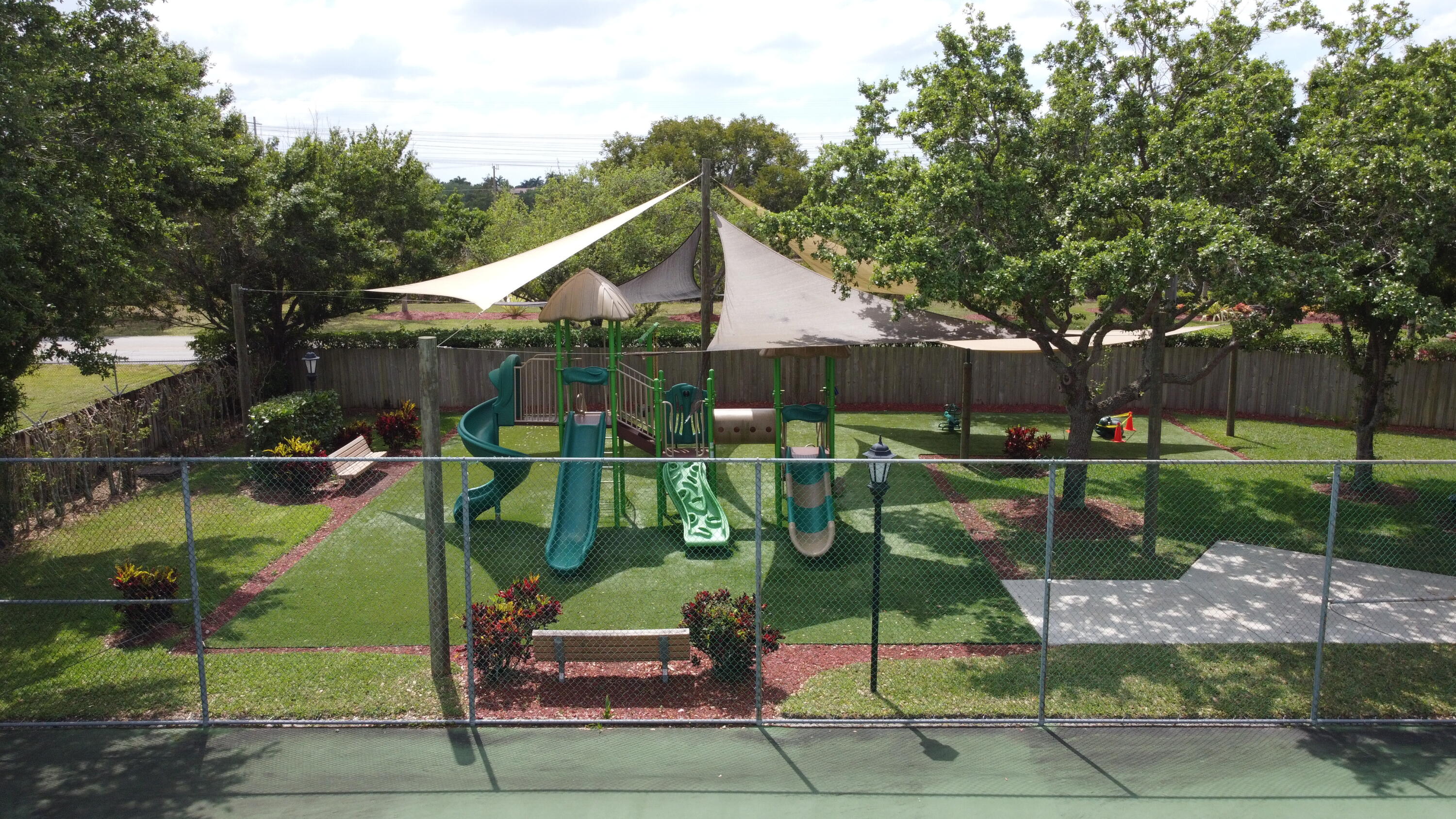 ESTATES OF STIRLING LAKE - Residential