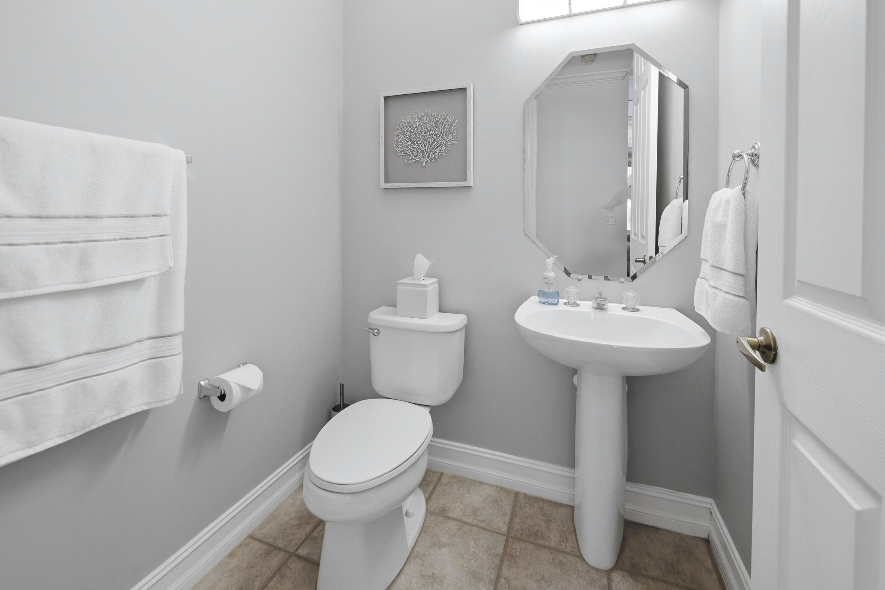 ESTATES OF STIRLING LAKE - Residential