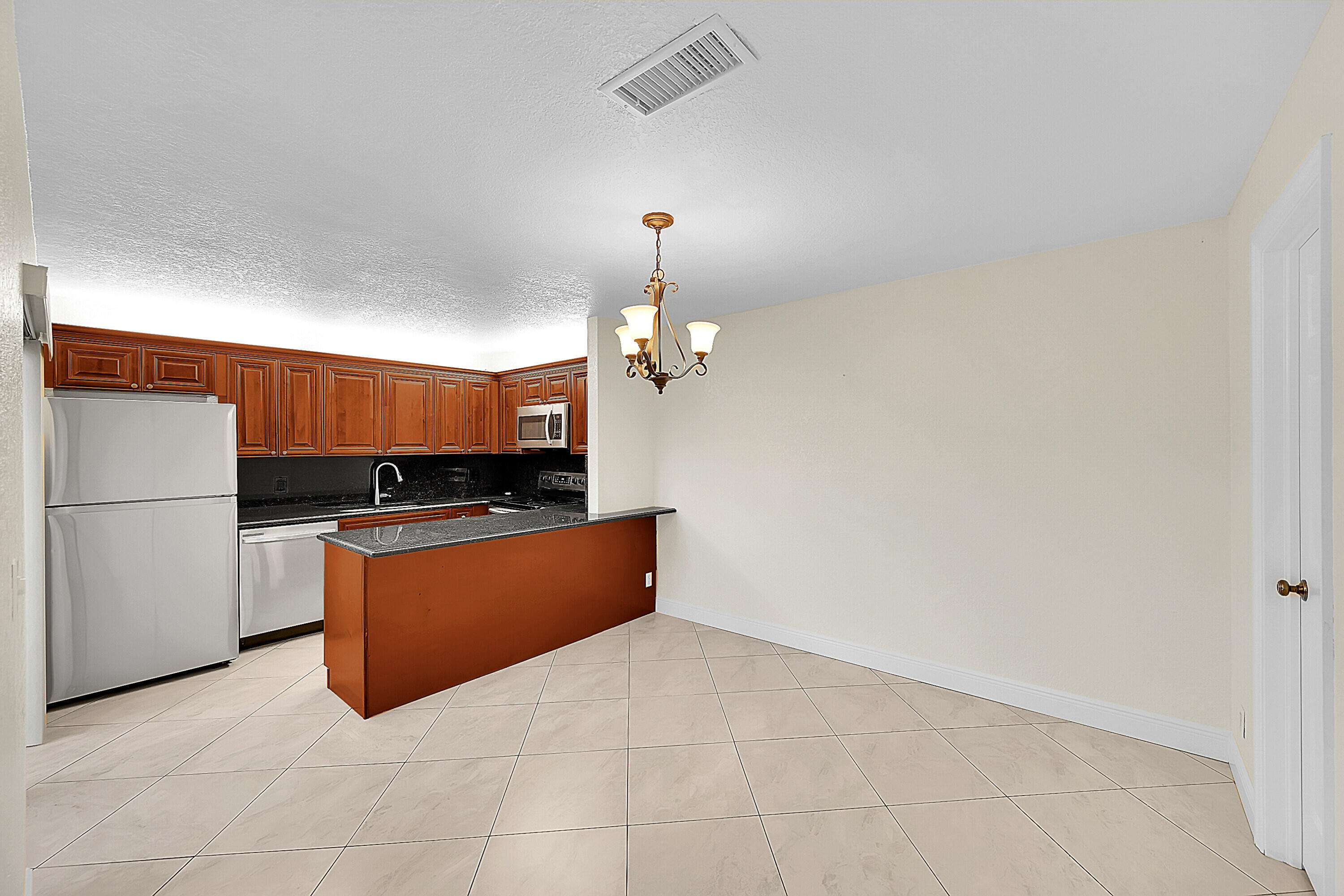 LAKEWOOD - Residential