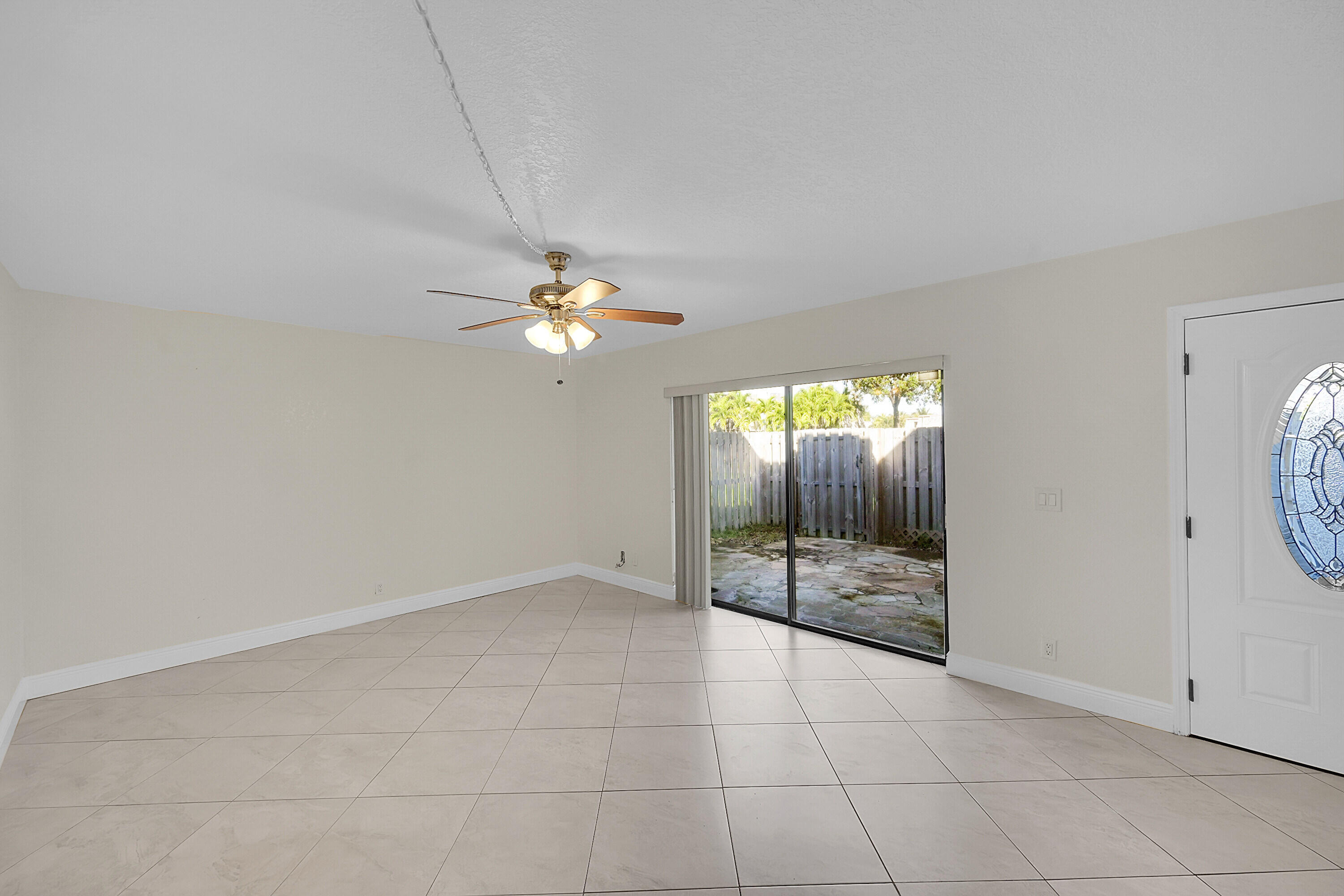 LAKEWOOD - Residential