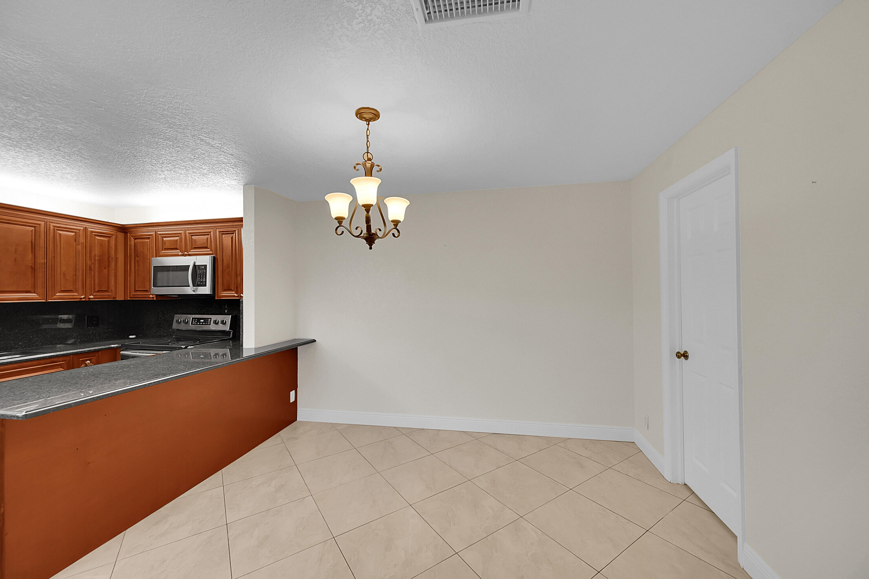 LAKEWOOD - Residential