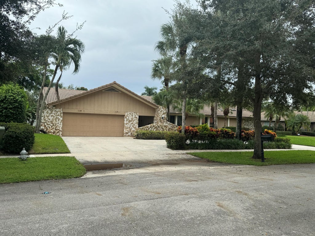 Photo of 20976 Cipres Way, Boca Raton, FL 33433 (MLS # R10934434)