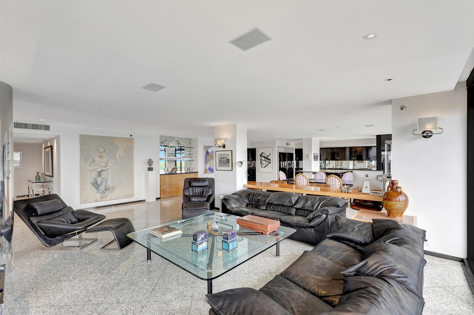 The Plaza of the Palm Beaches - Residential