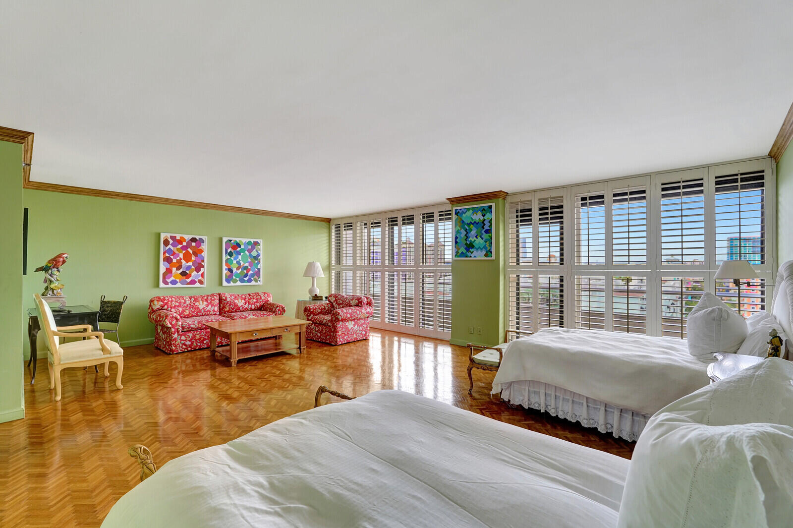 The Plaza of the Palm Beaches - Residential