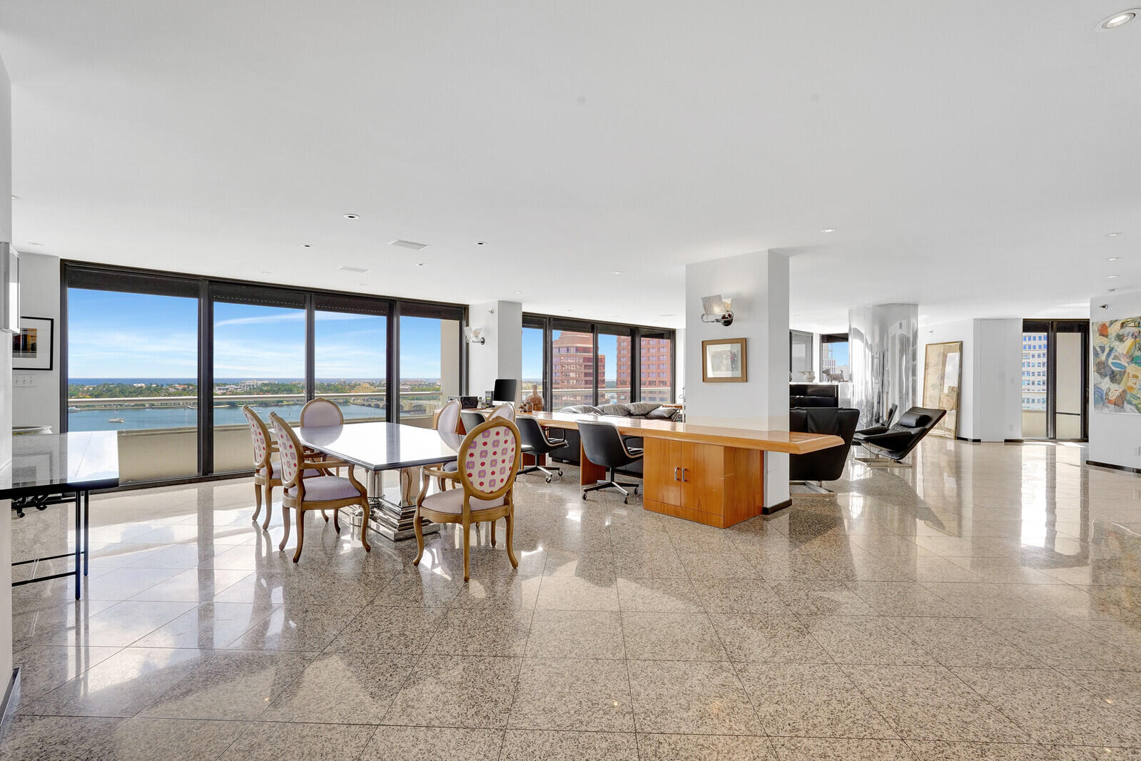 The Plaza of the Palm Beaches - Residential