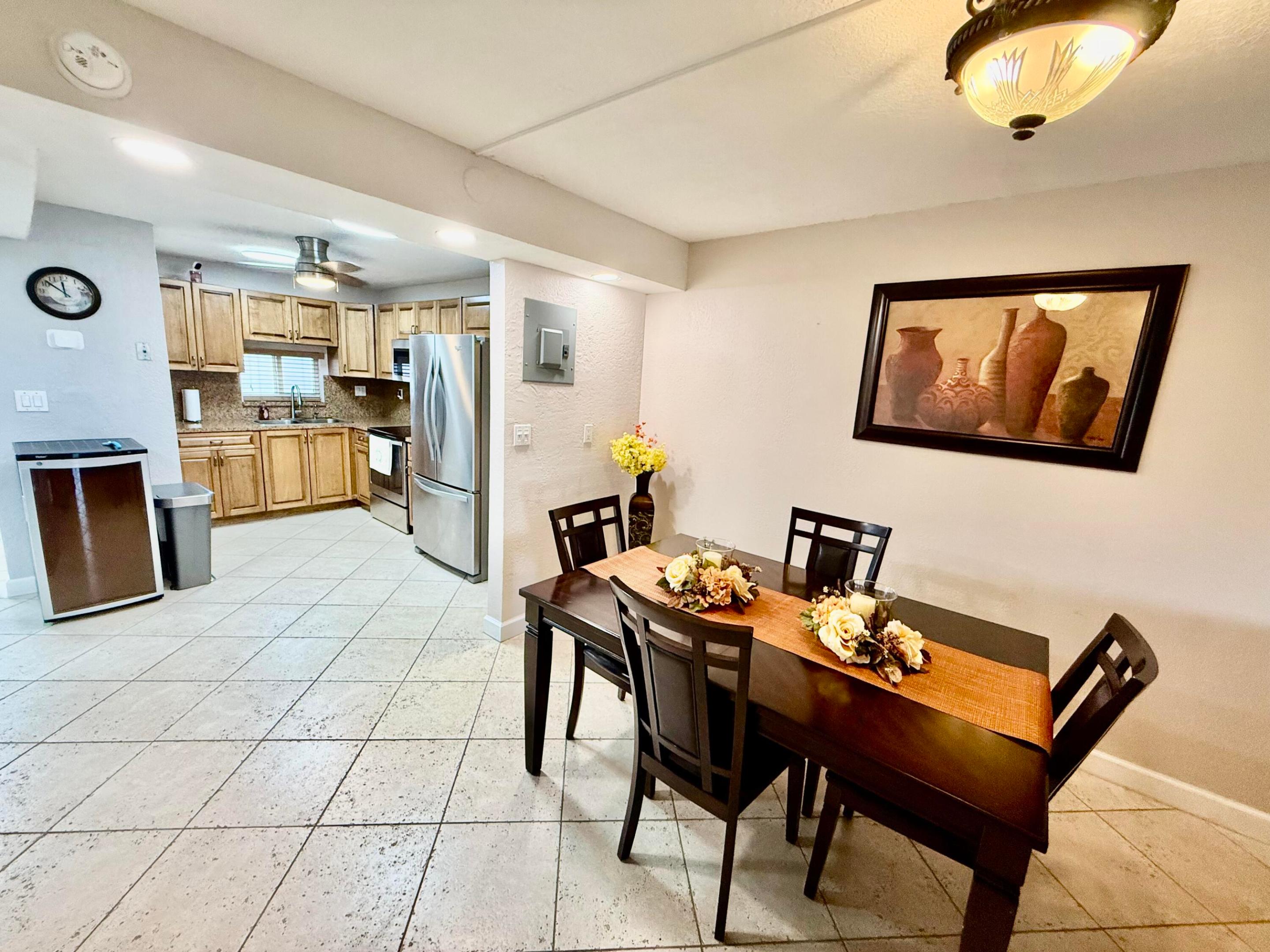 HOLLYBROOK GOLF AND - Residential