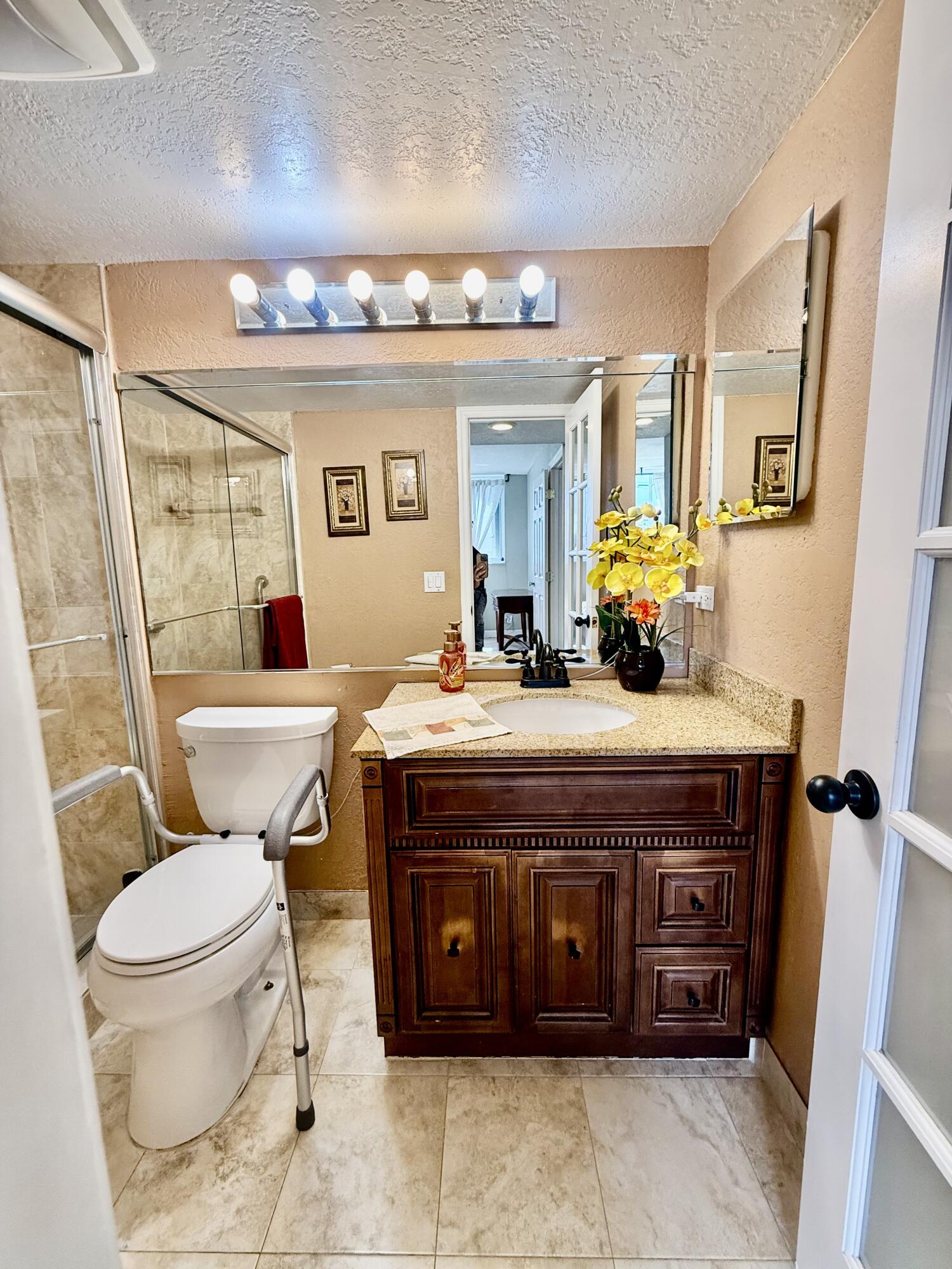 HOLLYBROOK GOLF AND - Residential