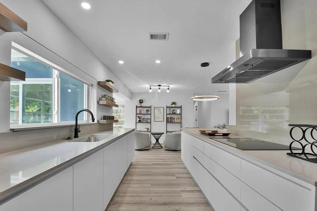 Photo of 803 Bluebird Drive, Delray Beach, FL 33444 (MLS # R11144389)