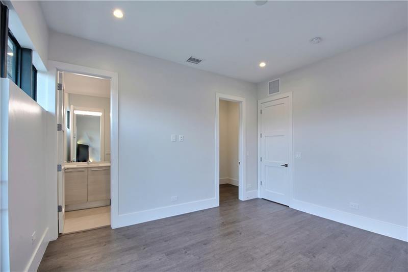 Las Olas Park - Residential