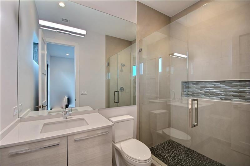 Las Olas Park - Residential