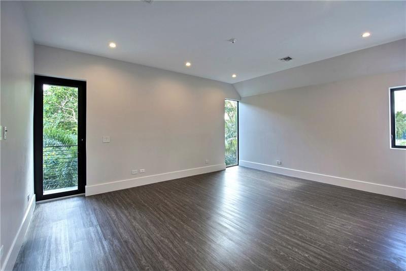 Las Olas Park - Residential