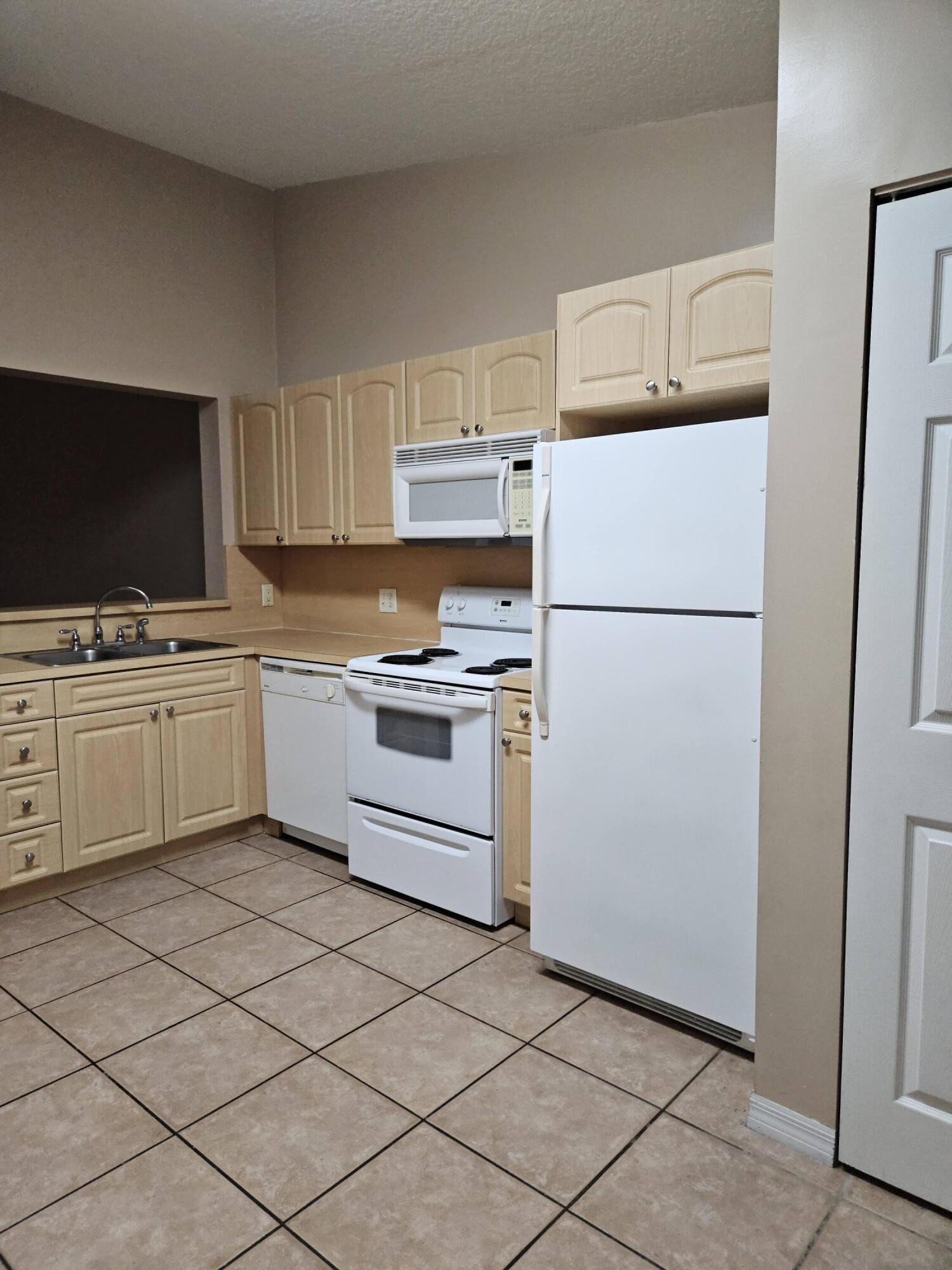 7900 NW 6th Street 205