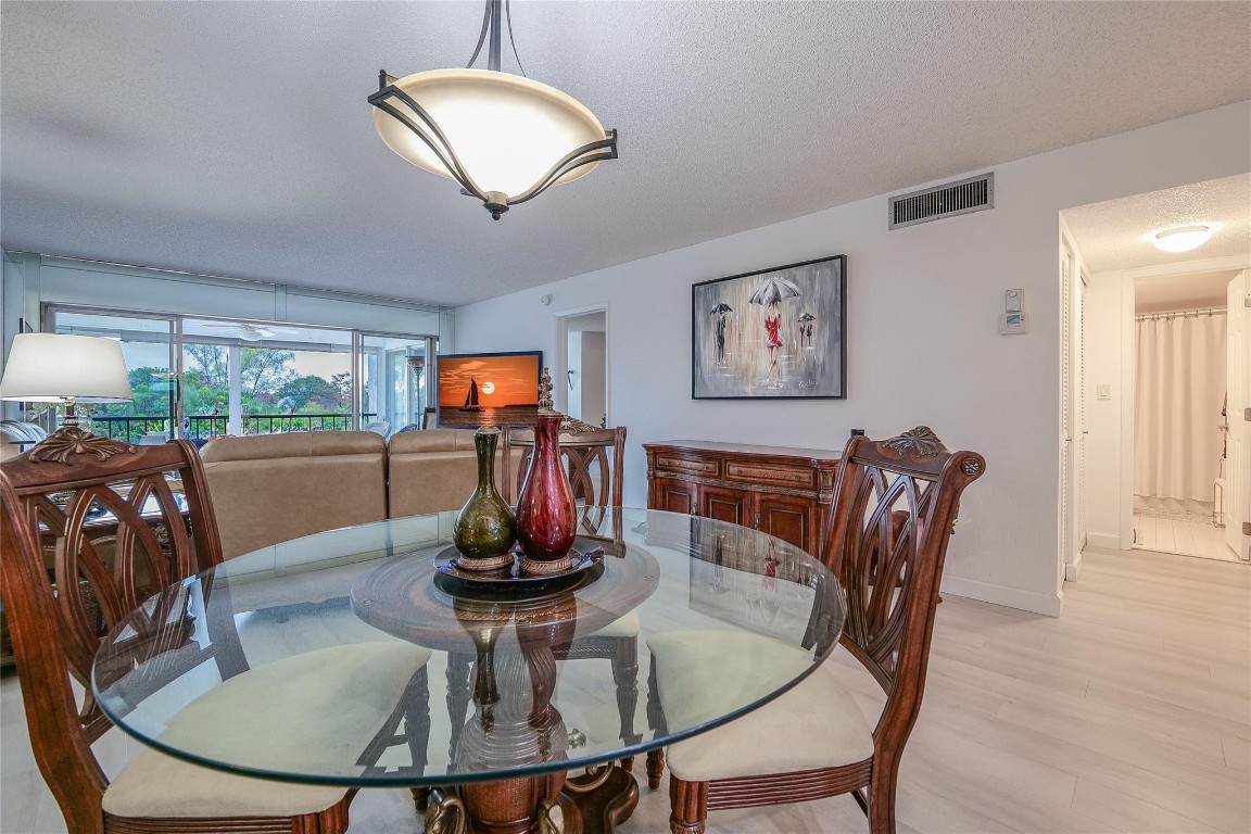 18TH HOLE AT INVERRARY - Residential