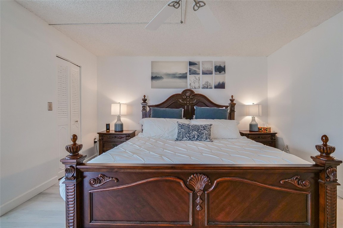 18TH HOLE AT INVERRARY - Residential