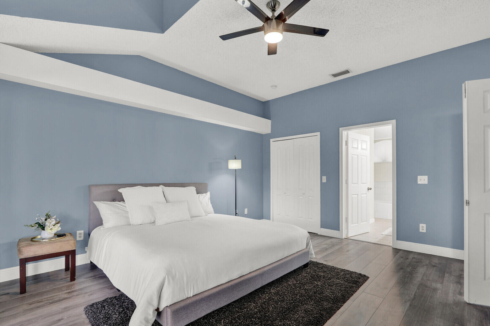 MEADOWLAND COVE 1 OF WELLINGTON - Residential