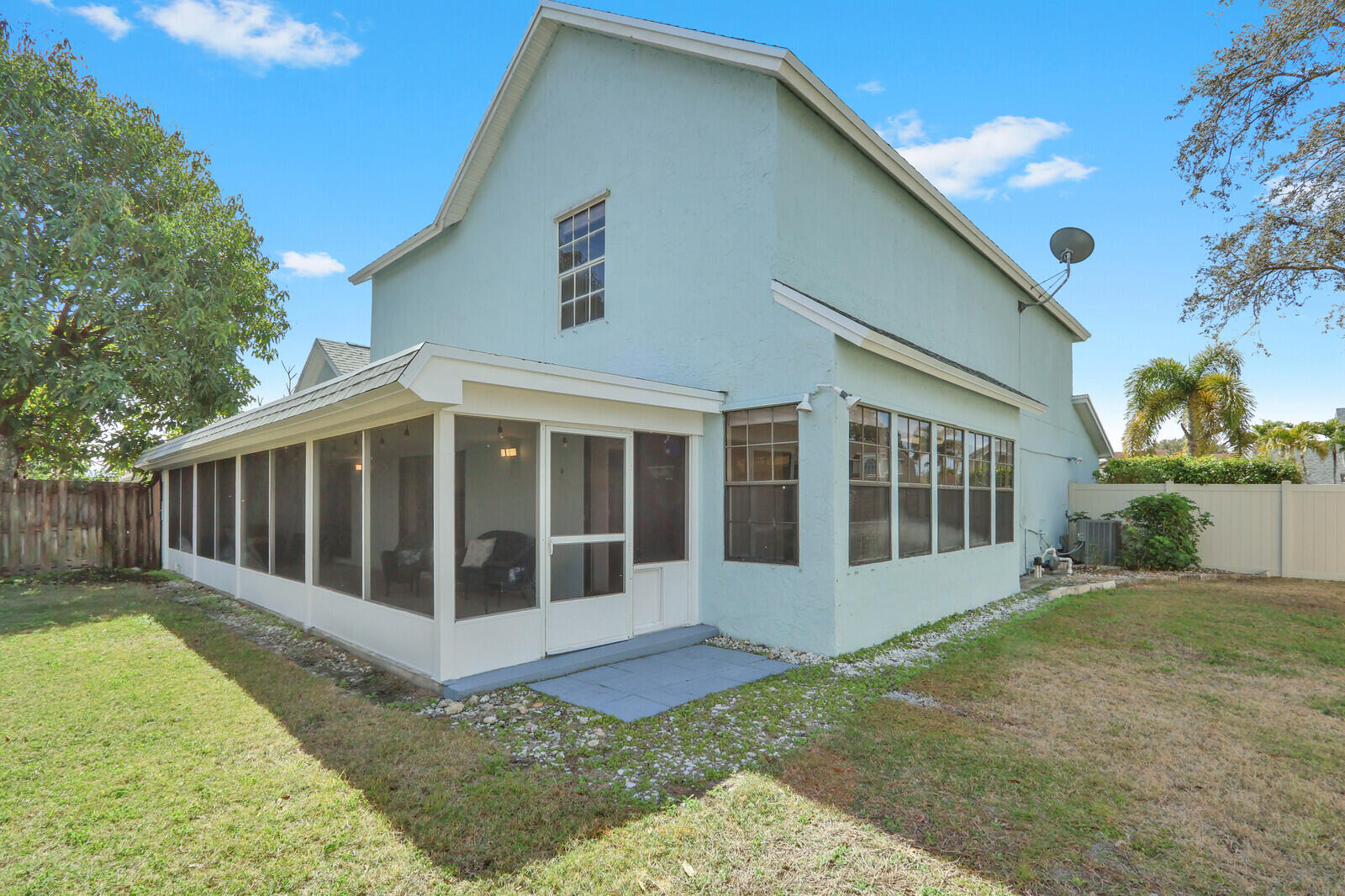 MEADOWLAND COVE 1 OF WELLINGTON - Residential