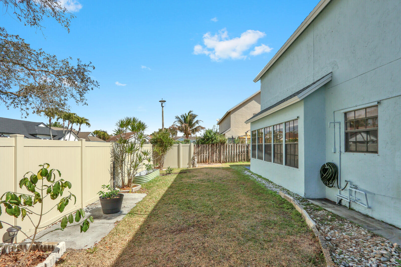 MEADOWLAND COVE 1 OF WELLINGTON - Residential