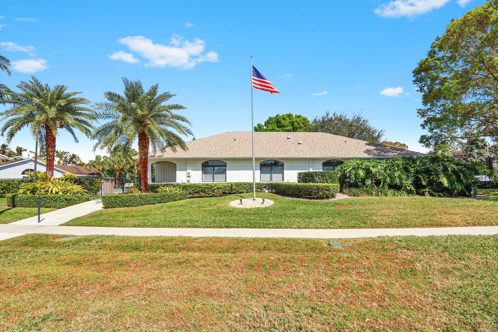 MEADOWLAND COVE 1 OF WELLINGTON - Residential