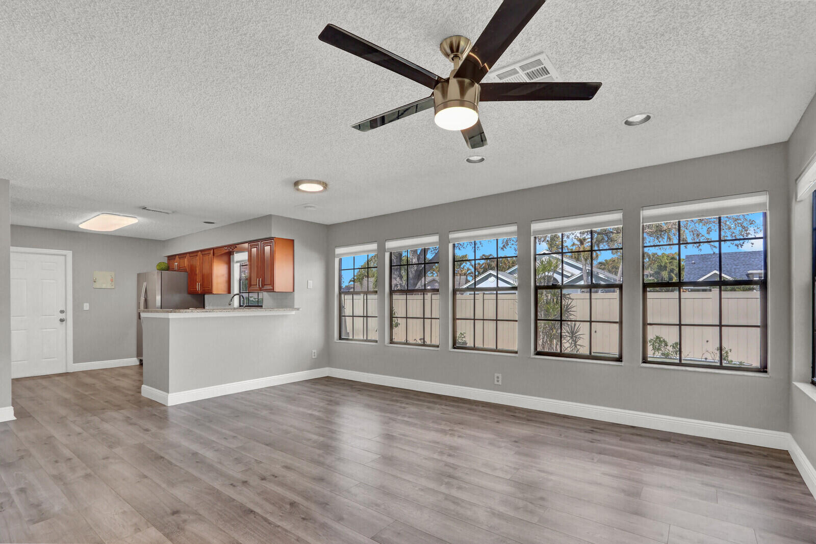 MEADOWLAND COVE 1 OF WELLINGTON - Residential