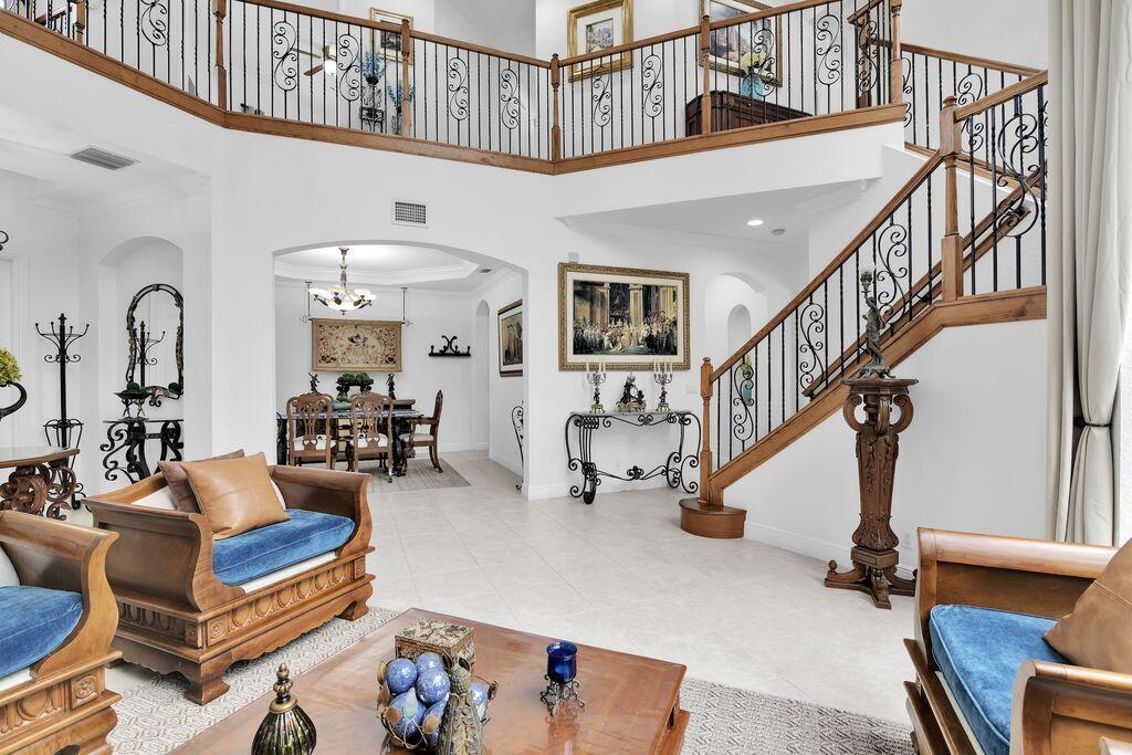 View photos, virtual tours, details... 10703 Versailles Boulevard