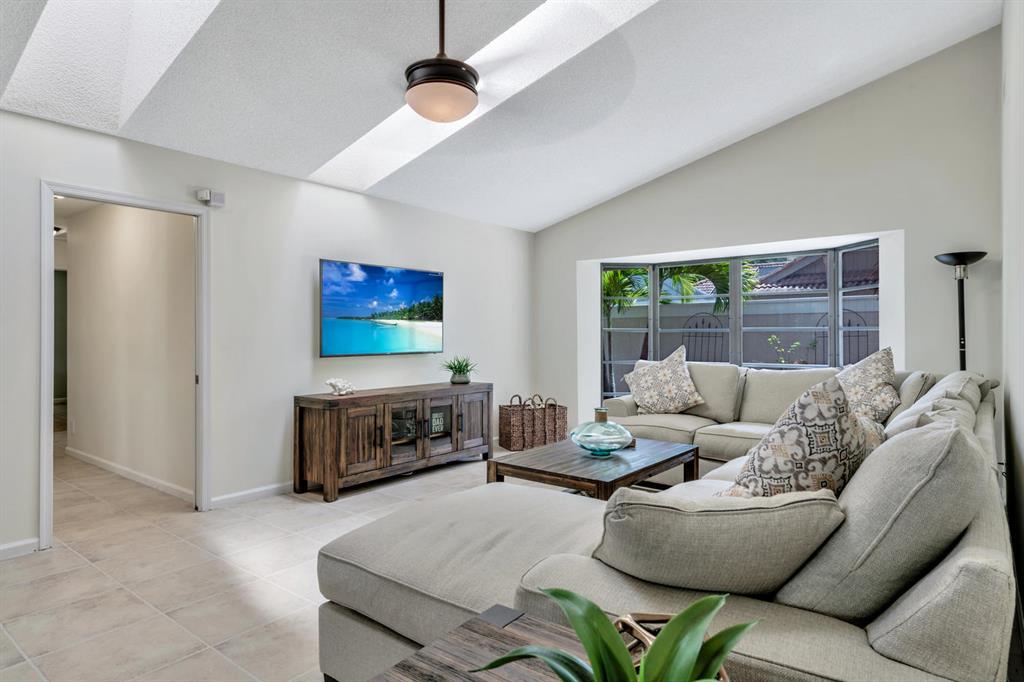 PGA RESORT COMMUNITY 6 - Residential