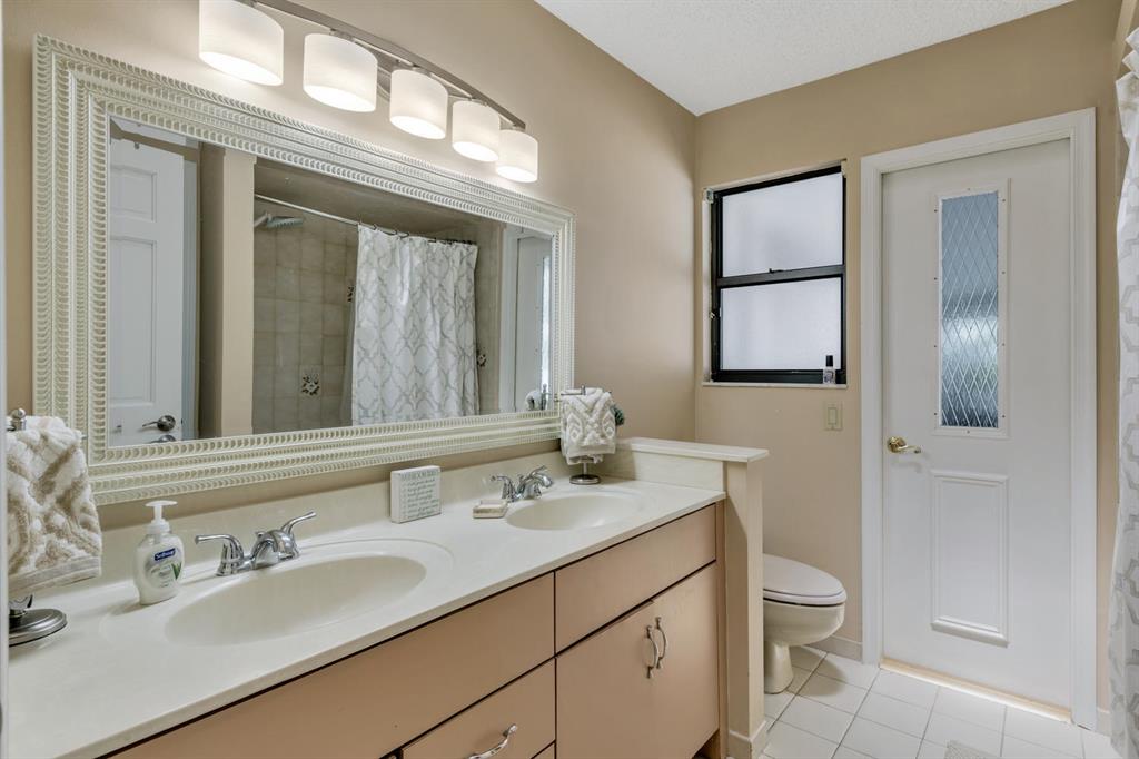 PGA RESORT COMMUNITY 6 - Residential