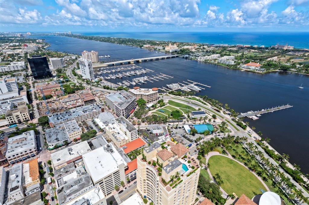 PGA RESORT COMMUNITY 6 - Residential