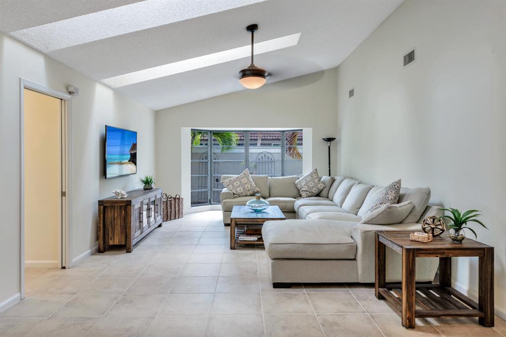 PGA RESORT COMMUNITY 6 - Residential