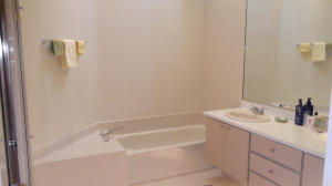 THE HAMPTON AT SLW - Residential