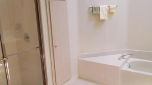 THE HAMPTON AT SLW - Residential