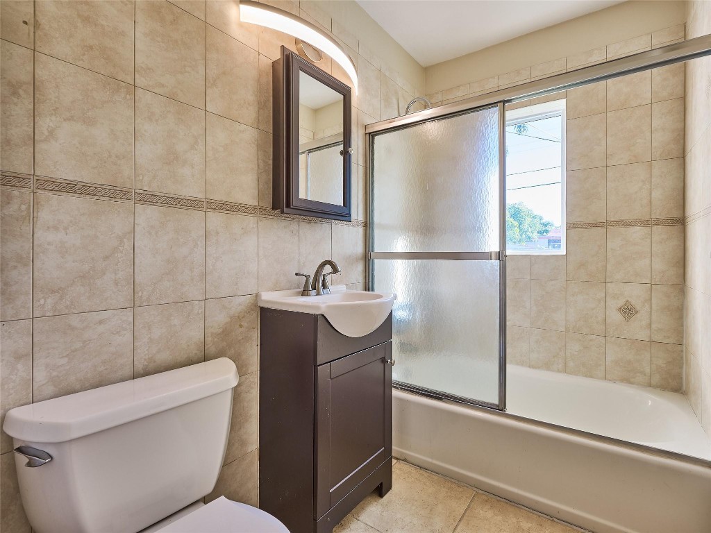 NORTH ANDREWS TERRACE - Residential